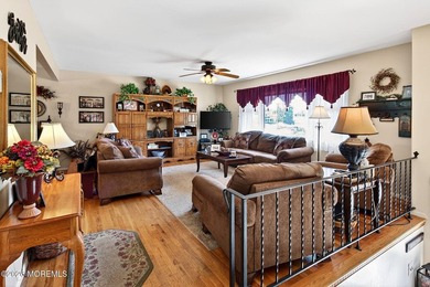 Set on a quiet, privacy-filled cul-de-sac, this beautifully - photo 6