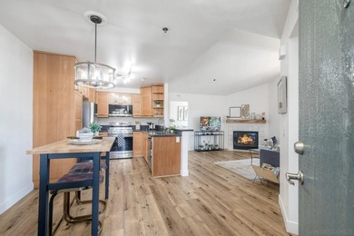 Beautiful top-floor corner-unit condo in the highly sought-after - photo 3