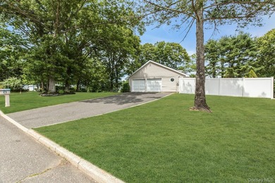 Welcome To This Spacious And Well-Maintained 5 Bedroom, 3 Full - photo 4
