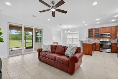 Live the resort lifestyle in **Valencia Grove at Riverland** - photo 11