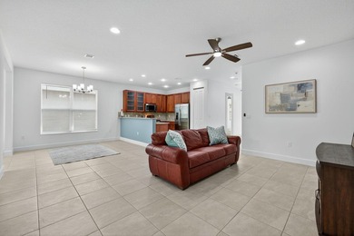Live the resort lifestyle in **Valencia Grove at Riverland** - photo 12