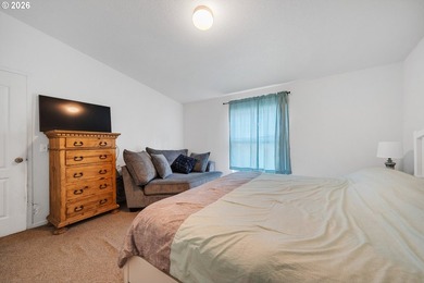 Tucked away in a quiet Rockaway Beach neighborhood near Lake - photo 15