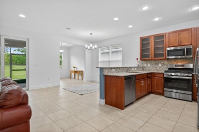 Live the resort lifestyle in **Valencia Grove at Riverland** - photo 16