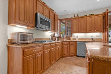 Amazing Lake & Golf Course Views! Located on a quiet cul-de-sac - photo 20