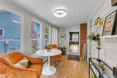 Beautifully renovated ranch located in the heart of Pleasant - photo 21