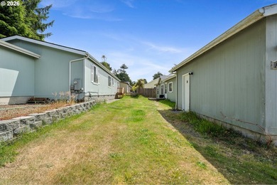 Tucked away in a quiet Rockaway Beach neighborhood near Lake - photo 27