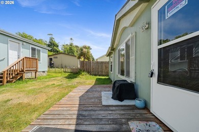 Tucked away in a quiet Rockaway Beach neighborhood near Lake - photo 28