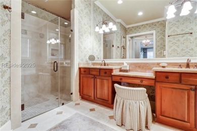 Step into perfection - size, style, and layout all come together - photo 30