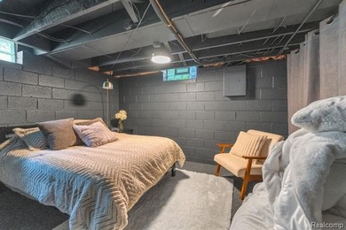 Beautifully renovated ranch located in the heart of Pleasant - photo 30