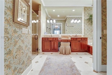 Step into perfection - size, style, and layout all come together - photo 31