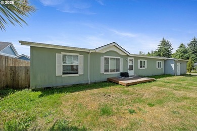 Tucked away in a quiet Rockaway Beach neighborhood near Lake - photo 31