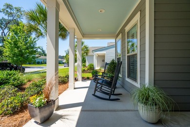 Nestled in the sought-after St. Johns Woods community, this - photo 4