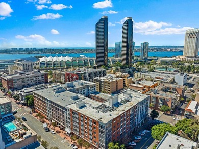 Welcome to the pinnacle of urban living in the heart of the - photo 1
