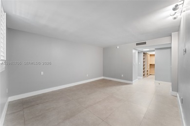 Fully Renovated 3-Bedroom, 2-Bathroom Lanai Unit in Key - photo 11
