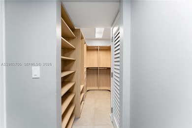 Fully Renovated 3-Bedroom, 2-Bathroom Lanai Unit in Key - photo 12