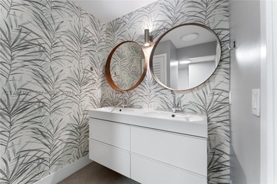Fully Renovated 3-Bedroom, 2-Bathroom Lanai Unit in Key - photo 15