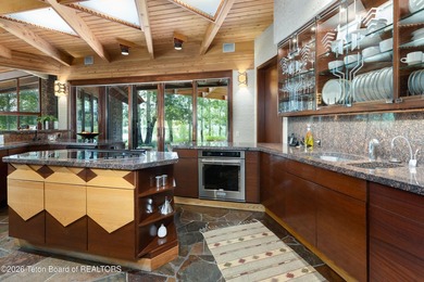 Set on the West Bank of the Snake River in Wilson, this 9 - photo 16