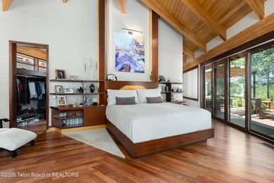 Set on the West Bank of the Snake River in Wilson, this 9 - photo 18