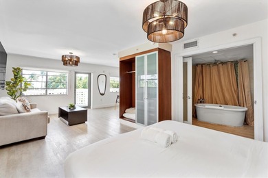 Beautiful oceanfront condo-hotel offering the ultimate South