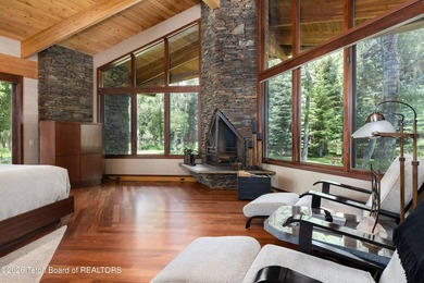 Set on the West Bank of the Snake River in Wilson, this 9 - photo 19