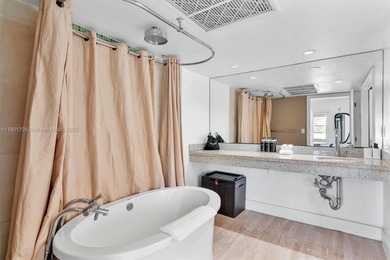 Beautiful oceanfront condo-hotel offering the ultimate South