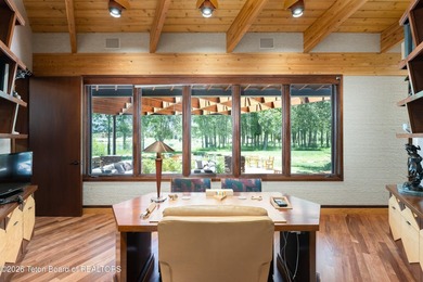 Set on the West Bank of the Snake River in Wilson, this 9 - photo 23