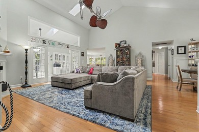 YOU FOUND THE ONE!!! Magnificent 3-bedroom, 3.5 bath brick home - photo 4