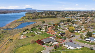 MLS# 291705 Tucked at the quiet end of Road 84, this exceptional - photo 49