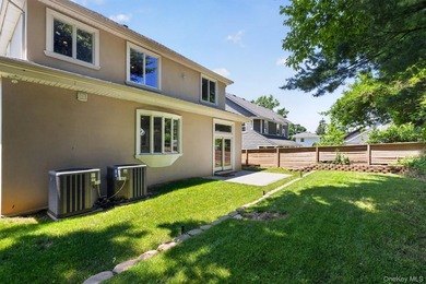 Video & Pictures: Welcome to 25 Maple Grove Street, a stunning - photo 5