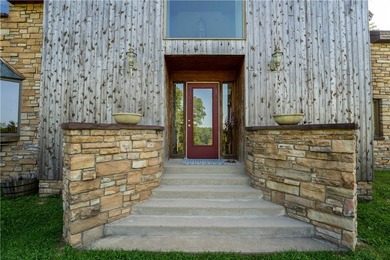 Nestled in the heart of the mountains near Markleysburg, this - photo 4