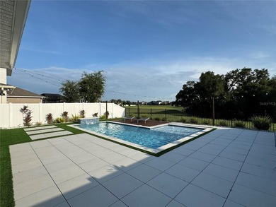 ***PRICED TO SELL!*** WELCOME to this stunning and highly - photo 9