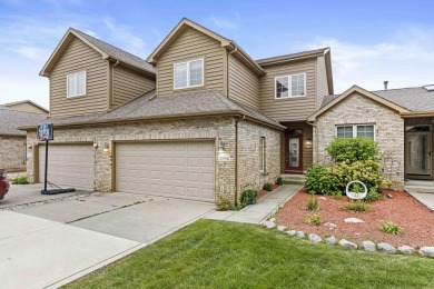 Lake Townhome/Townhouse For Sale in Crown Point, Indiana