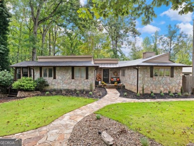 Lake Lanier Home For Sale in Dawsonville Georgia