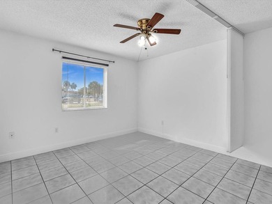 Charming 1-bedroom, 1-bath first-floor corner unit in Forest - photo 15
