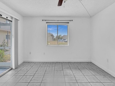 Charming 1-bedroom, 1-bath first-floor corner unit in Forest - photo 16