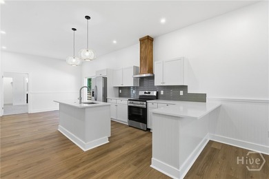 Beautifully renovated 4-bedroom, 4-bath home that perfectly - photo 22