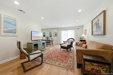 Enjoy maintenance-free luxury in the highly desirable Fairfield - photo 4