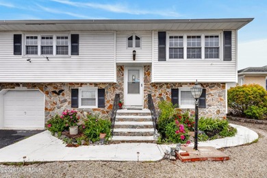 Experience the beauty of sweeping waterfront vistas from this - photo 4