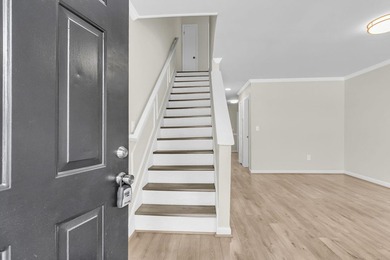 Welcome to this beautifully renovated 2-bedroom, 1.5-bath - photo 4