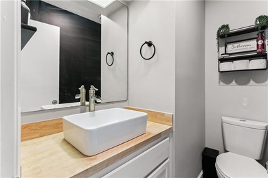 Welcome to 100 Millers Trace, a beautifully maintained 3-bedroom - photo 12
