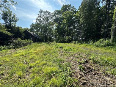 Discover this picture perfect property and bring your vision of - photo 12