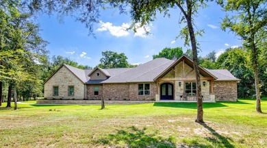 Shadow Lake Estates Home For Sale in Wills Point Texas