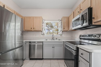 Welcome Home! This highly desirable ground floor, corner - photo 5