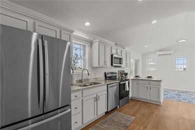 Brand New Cottage in the heart of Narragansett at Knowles Camp - photo 6