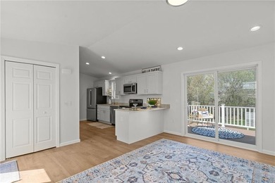 Brand New Cottage in the heart of Narragansett at Knowles Camp - photo 8