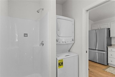 Brand New Cottage in the heart of Narragansett at Knowles Camp - photo 10