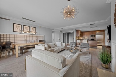 Exceptional two-bedroom, two full and one-half bath luxury - photo 8