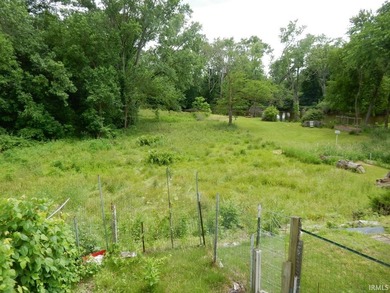 2 bedroom, 1 bath, 1 car garage with walkout basement deep lot - photo 11
