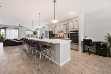 Welcome home to this immaculately maintained 2017-built - photo 11