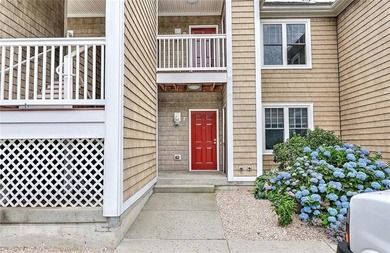 Welcome to this inviting 3-bedroom, 3-bathroom condo offering - photo 1